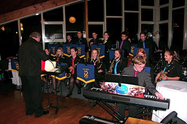 click on photo to return to Rotary Club Photo menu